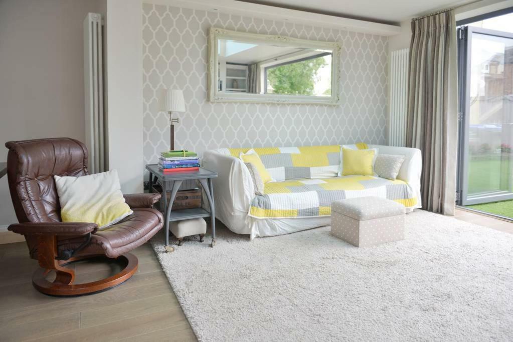 Summer House Hotel Thames Ditton Esterno foto